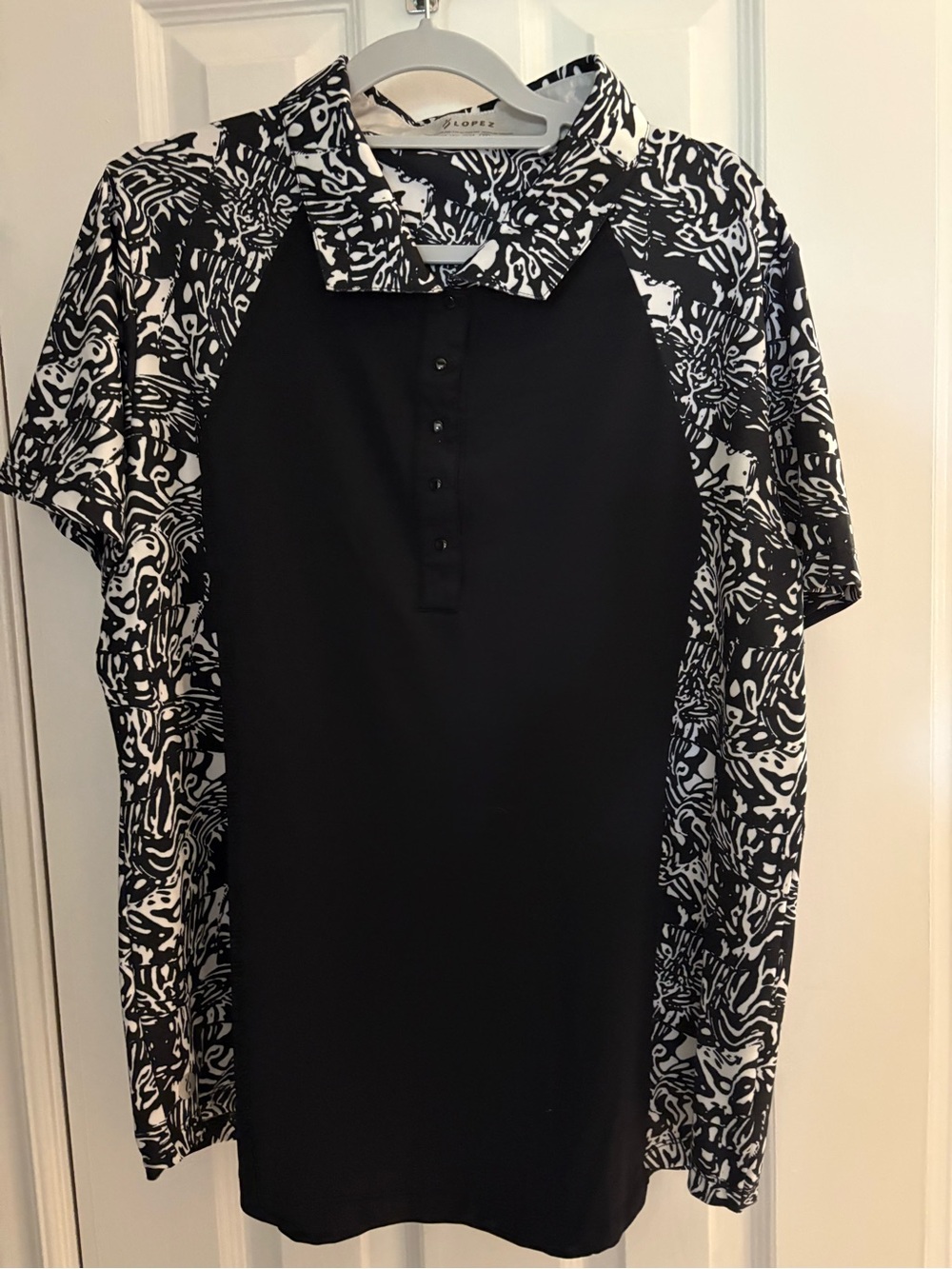 Black & White Lopez Printed Collar Women’s Golf Shirt